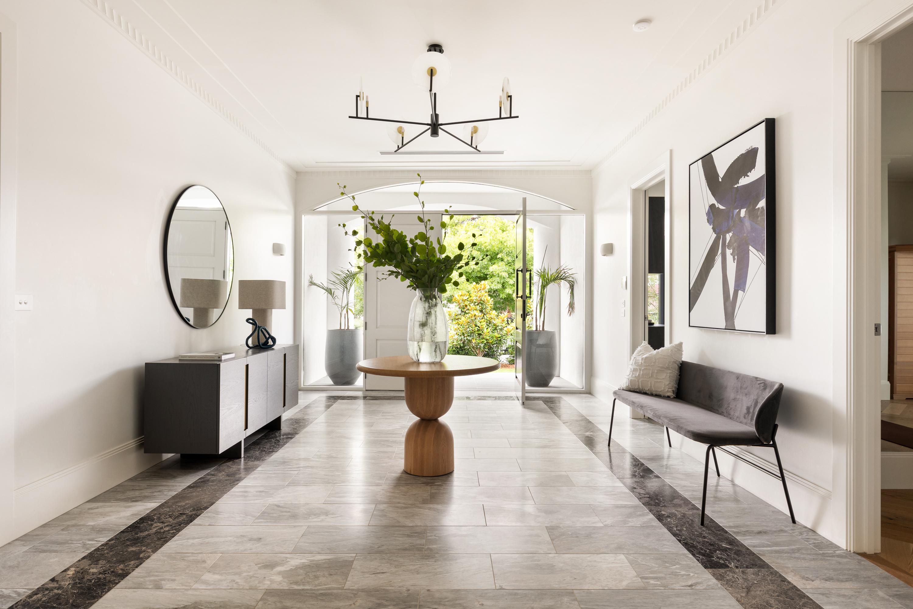 Glen Iris Rd gallery 2